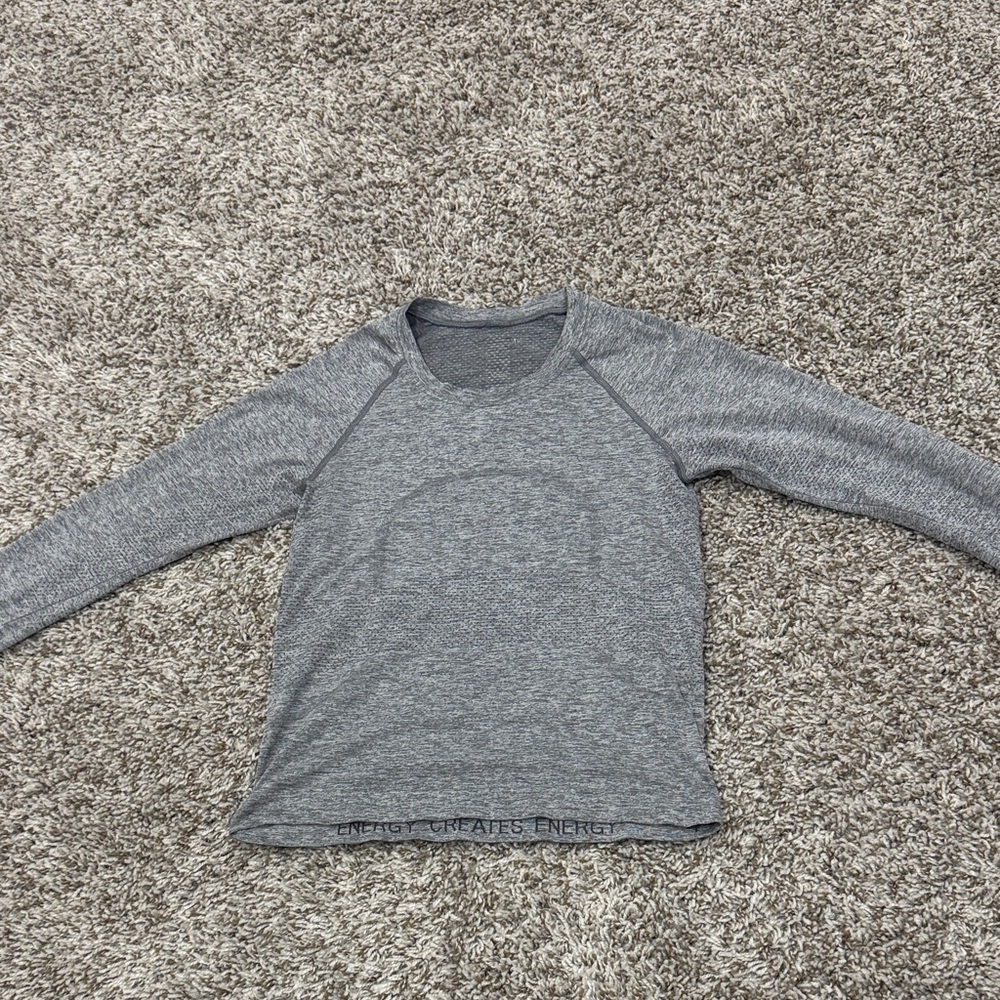 Lululemon Run: Swiftly Tech Long Sleeve gray size 4